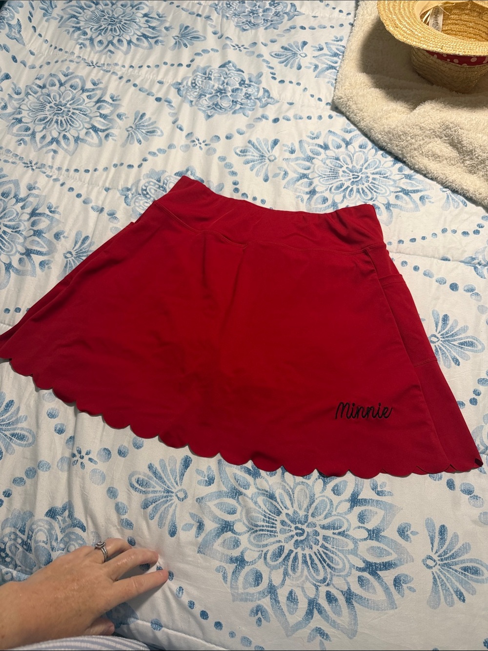 Minnie  mouse Red Scalloped Hem skort, shorts underneath
